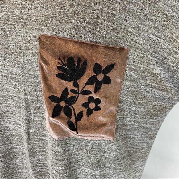 3/$30 Zara Grey Velvet Embroidered Pocket 3/4 Sleeve Top Size XL - Picture 3 of 11